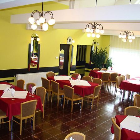 Lazar Pension & Restaurant Gheorgheni  Εξωτερικό φωτογραφία