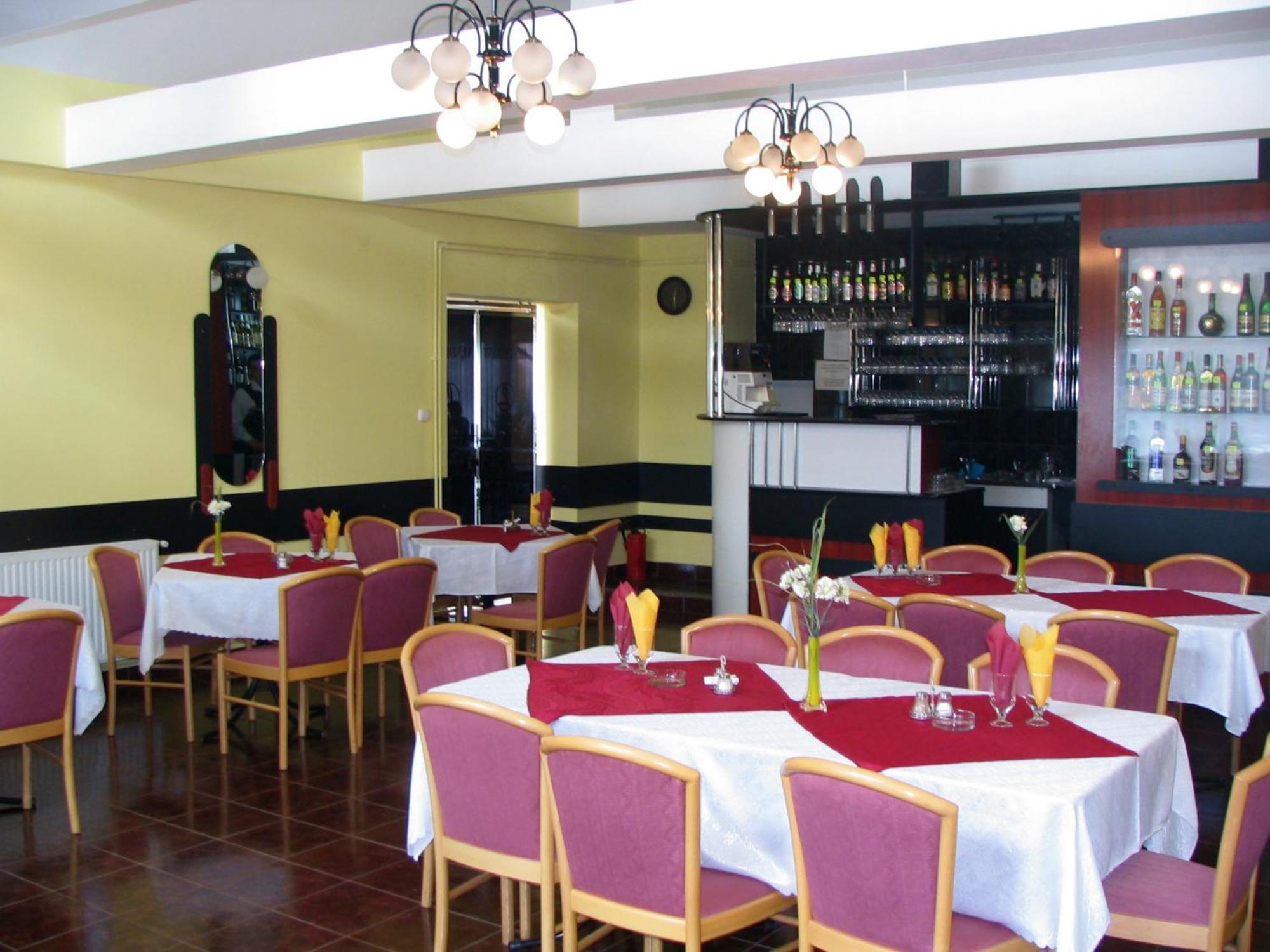 Lazar Pension & Restaurant Gheorgheni  Εξωτερικό φωτογραφία