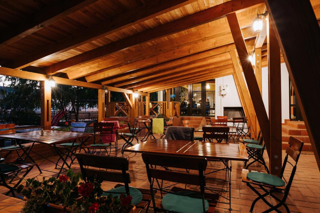 Lazar Pension & Restaurant Gheorgheni  Εξωτερικό φωτογραφία